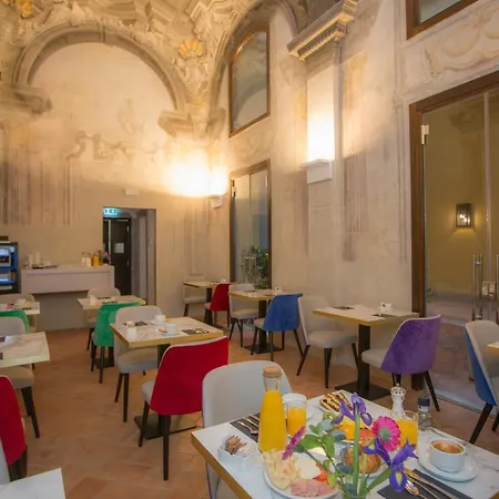 Hotel Casual Rinascimento 3*