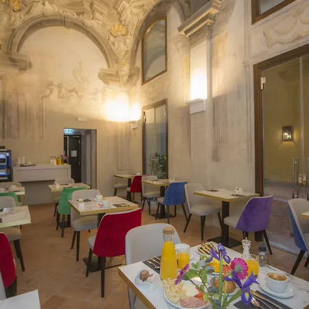 Casual Rinascimento 3*