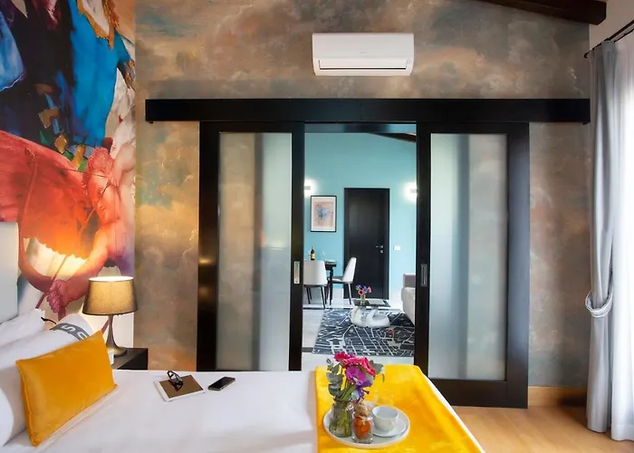 Casual Rinascimento Florence